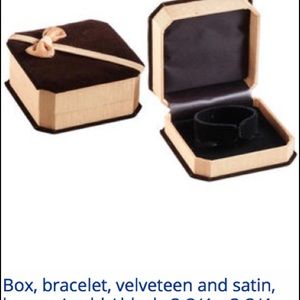 10 Jewelry boxes “New”